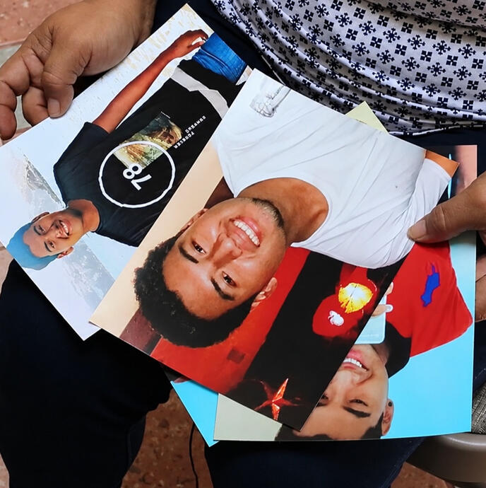 Documentário sobre a crise dos desaparecimentos no México e a luta de famílias que seguem procurando seus parentes em meio à violência que atravessa o país. Créditos: Roteiro • Edição 🏆 Prêmio CICV 2019 — Cobertura Humanitária Internacional